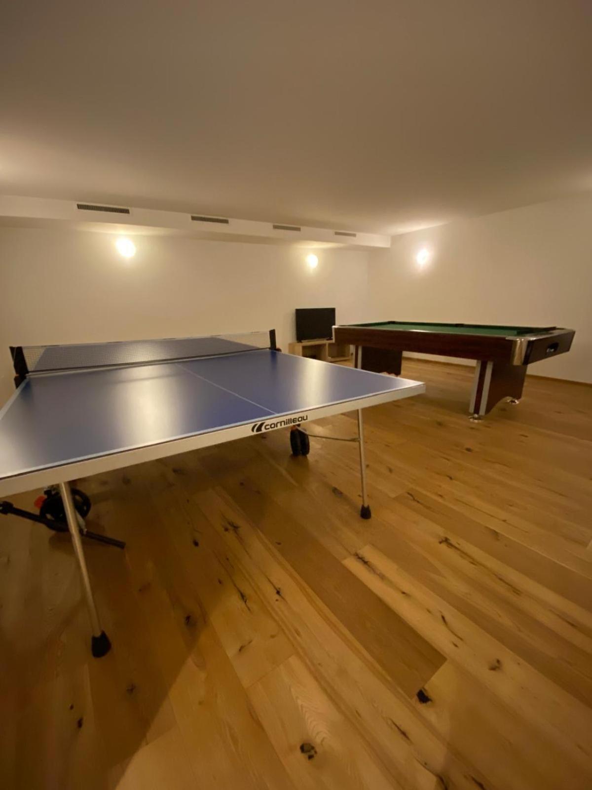Chesa Forma 8 By