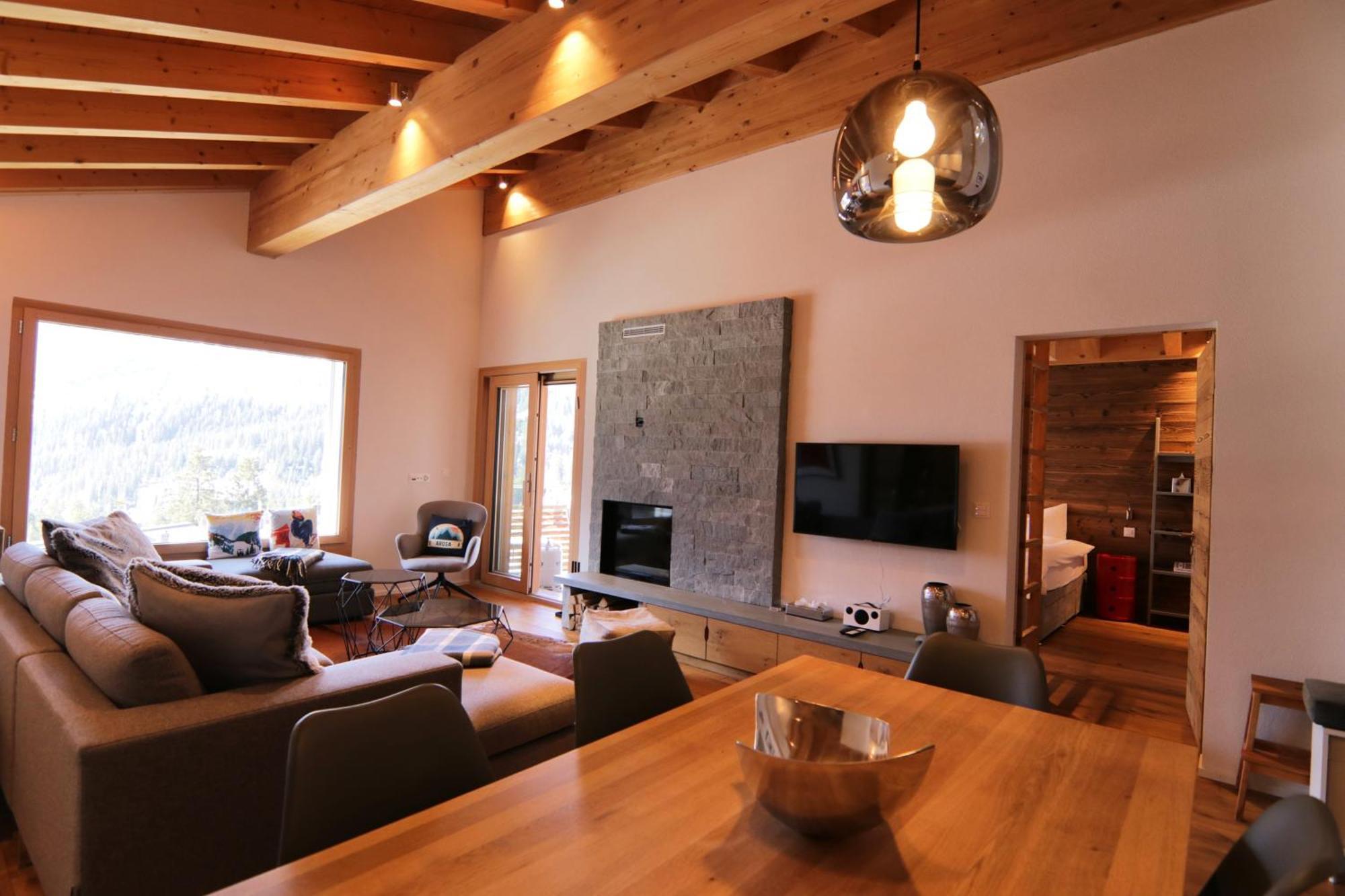 Chesa Forma 8 By